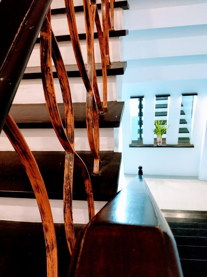 Top Star Hotel Oton Dış mekan fotoğraf